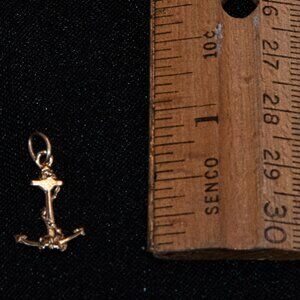 3/4" 14K Yellow Gold Anchor with Rope Pendant